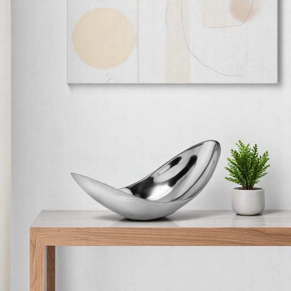 13" Aluminum Modern Twisted Centerpiece Bowl